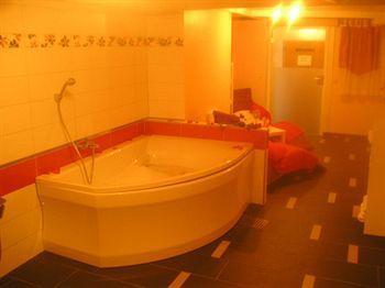 Hotel - Restaurant Jockel Freiensteinau ภายนอก รูปภาพ